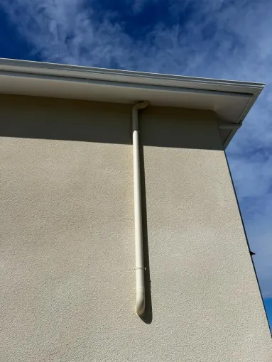 Évacuation de hotte en tuyaux aluminium RAL 1015 ( sable ) sur Tartas , Capbreton, MSG