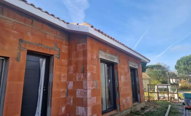Réalisation et pose de gouttière aluminium gris anthracite sur Mont de marsan , Capbreton, MSG