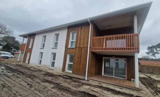 pose de gouttière aluminium 9010 sur Lit  et Mixe  , Capbreton, MSG